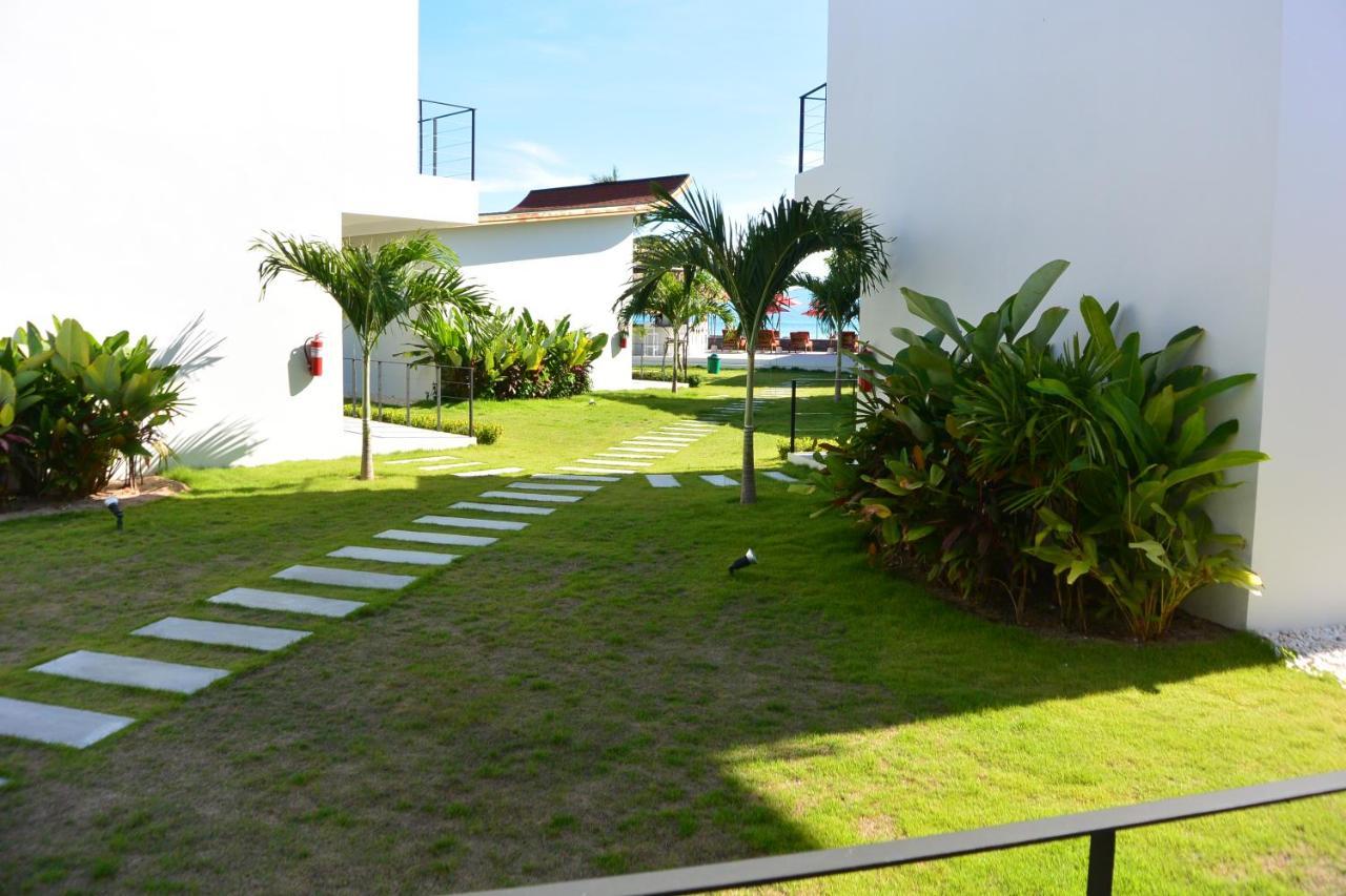 La Plage Resort & Beach Club Baan Tai Eksteriør bilde